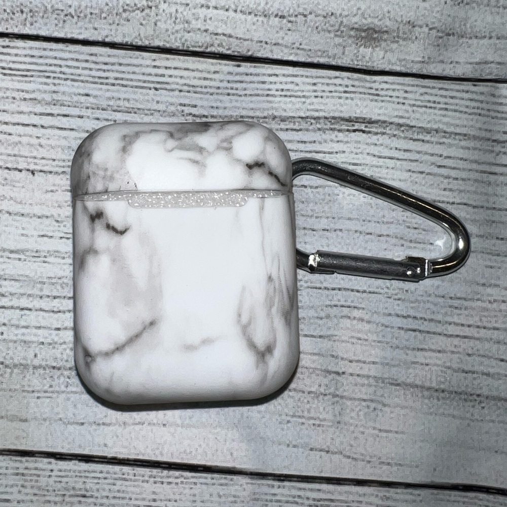 Claire’s AirPod Case NWT